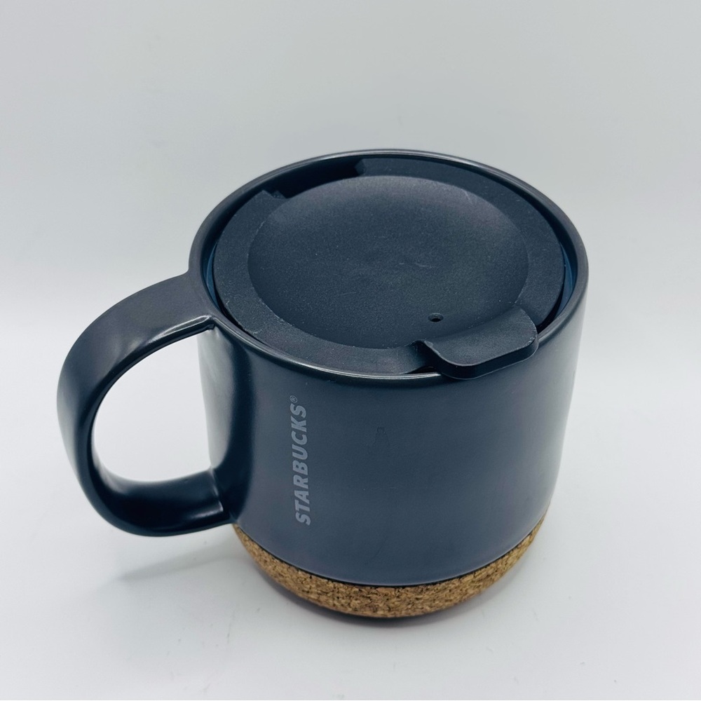 Starbucks STARBUCKS 2016 Brown Ceramic CORK BOTTOM Coffee MUG w/TRAVEL LID 12oz. - Picture 2 of 9